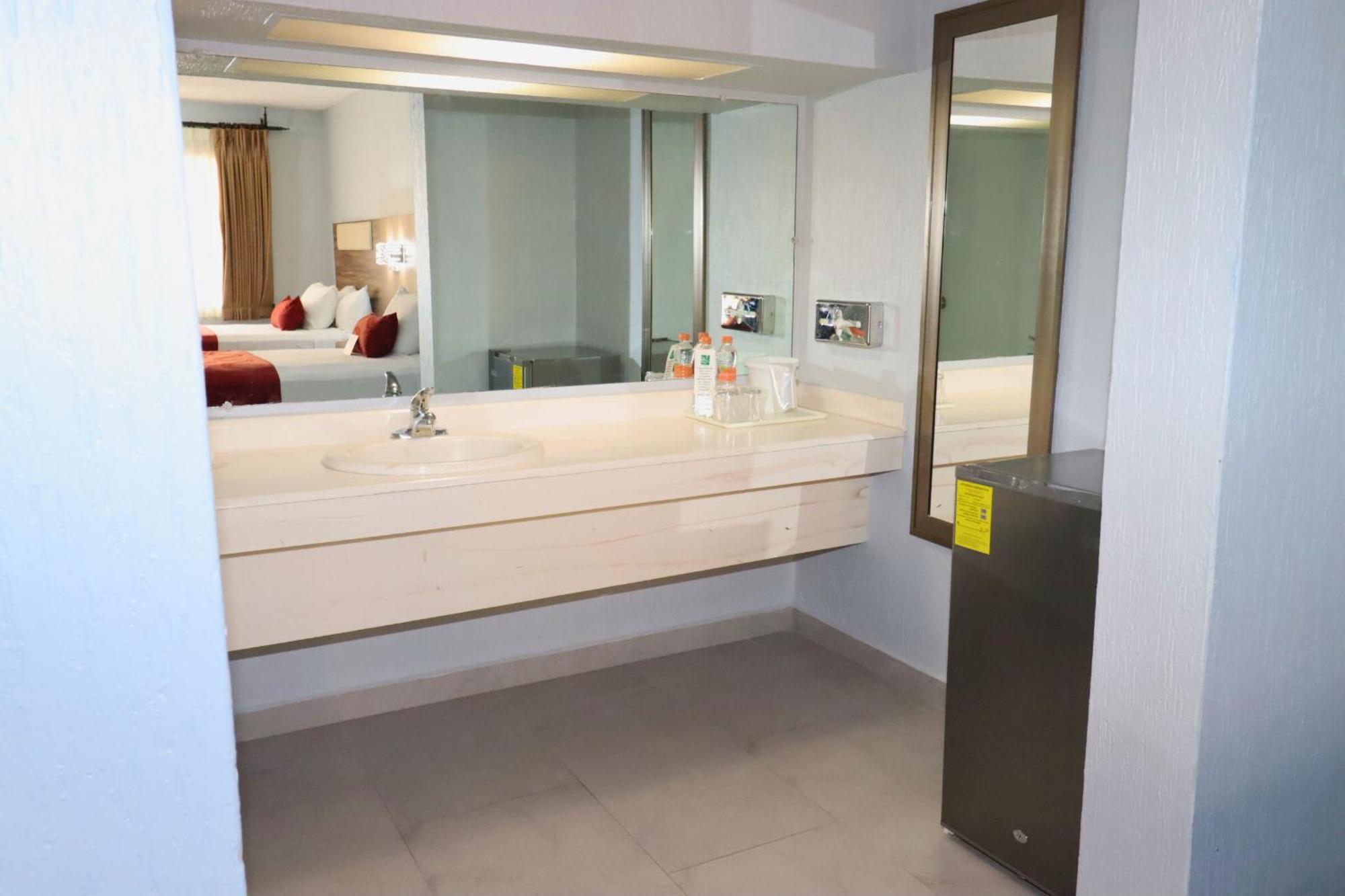 Quality Inn Piedras Negras Kültér fotó