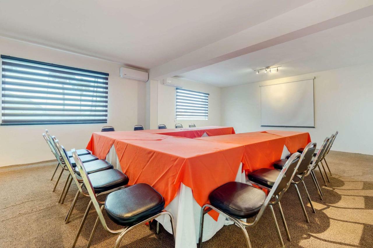 Quality Inn Piedras Negras Kültér fotó