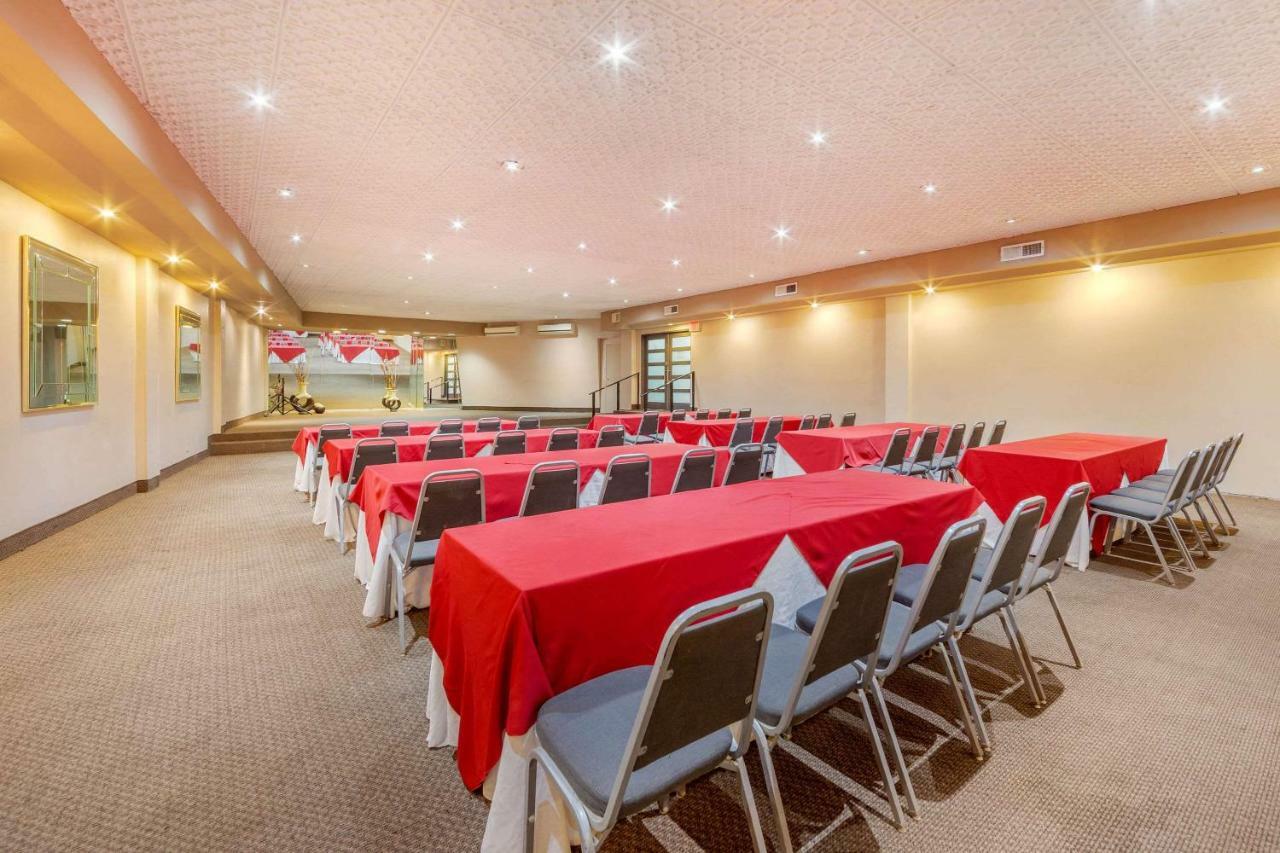 Quality Inn Piedras Negras Kültér fotó